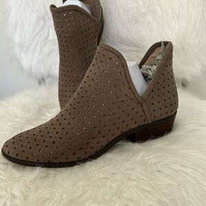 Lucky Brand Booties Sz 8 1/2